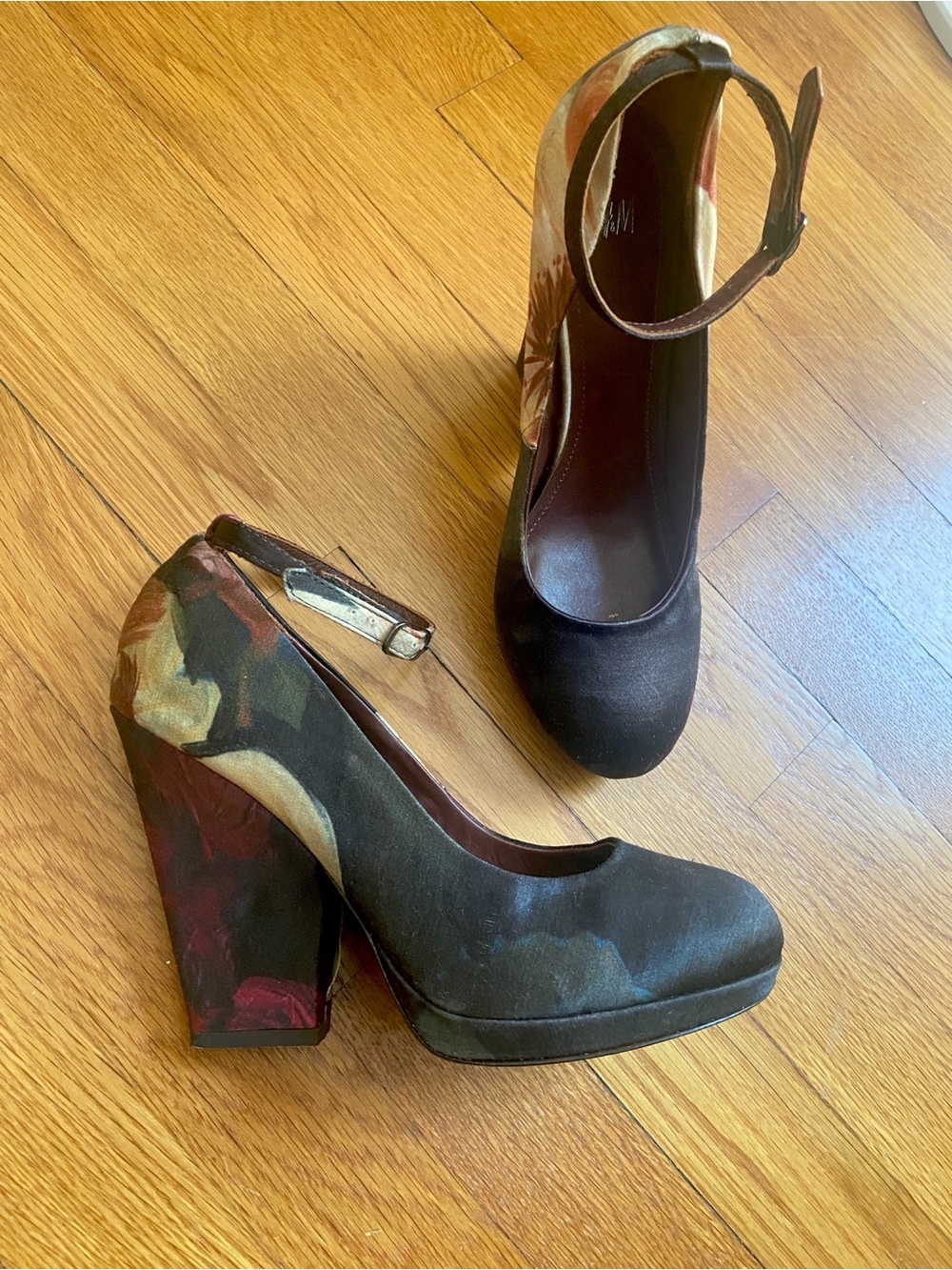 H&M Black Floral-Accent Ankle Strap Block Heels